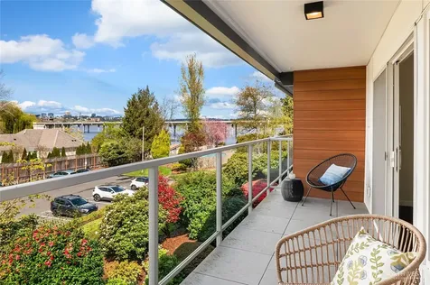 2501 Canterbury Lane E Seattle WA 98112