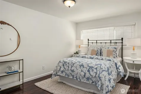 2501 Canterbury Lane E Seattle WA 98112