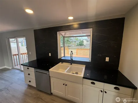 14616 Ash Way Lynnwood WA 98087