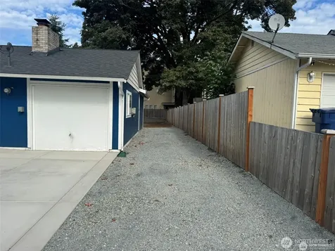 14616 Ash Way Lynnwood WA 98087