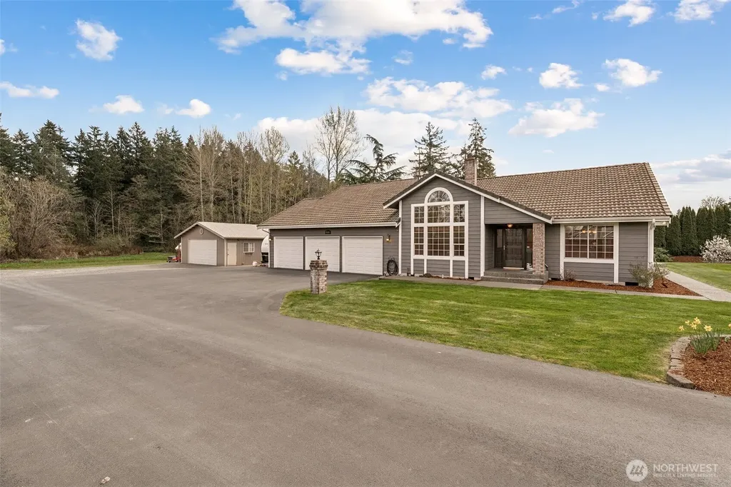 11610 45th Street E Edgewood WA 98372