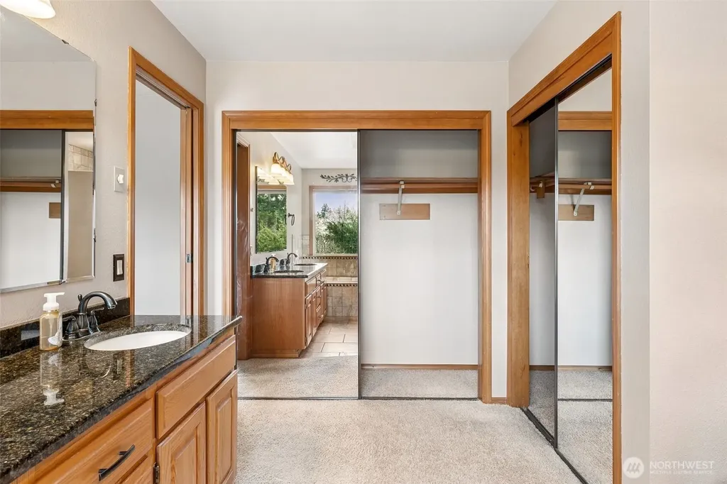 11610 45th Street E Edgewood WA 98372