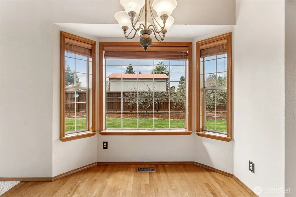 11610 45th Street E Edgewood WA 98372