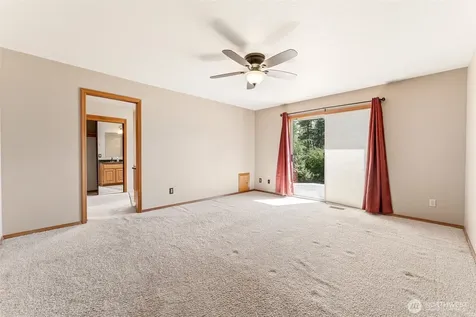 11610 45th Street E Edgewood WA 98372