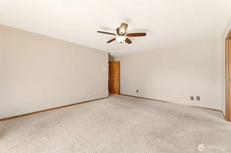 11610 45th Street E Edgewood WA 98372