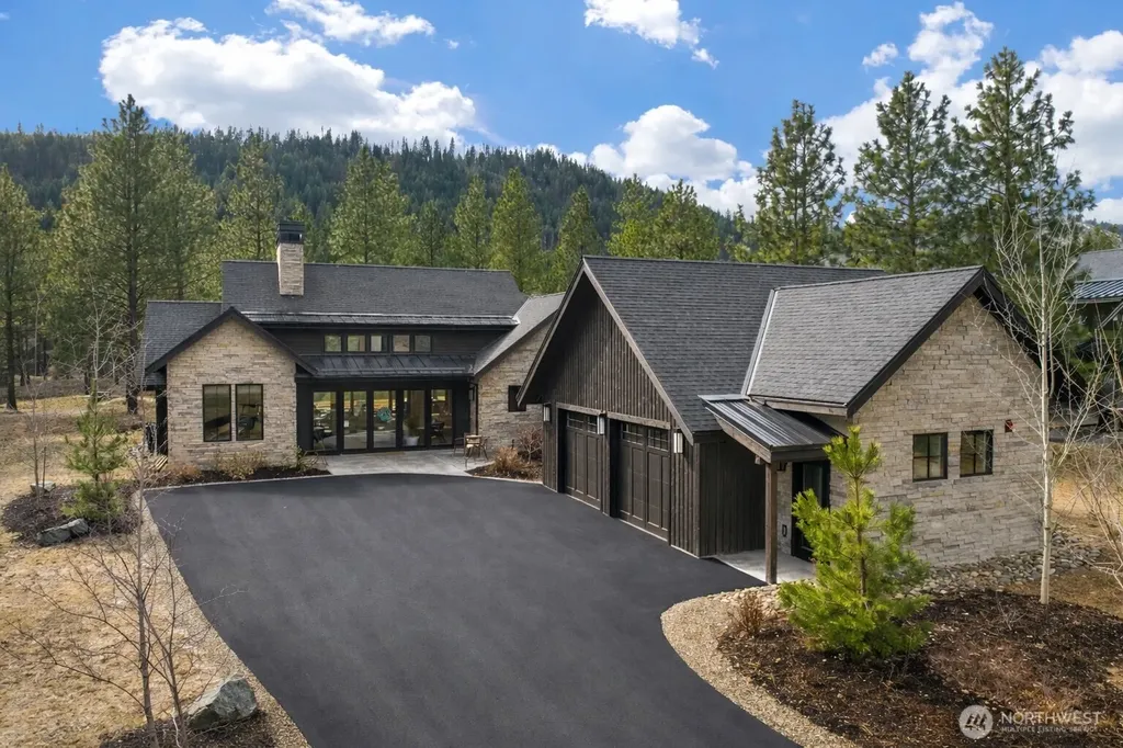360 Gold Leaf Lane Cle Elum WA 98922