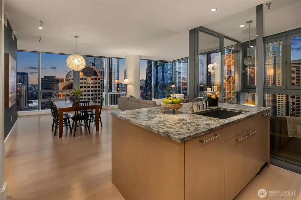 1521 2nd Avenue Seattle WA 98101