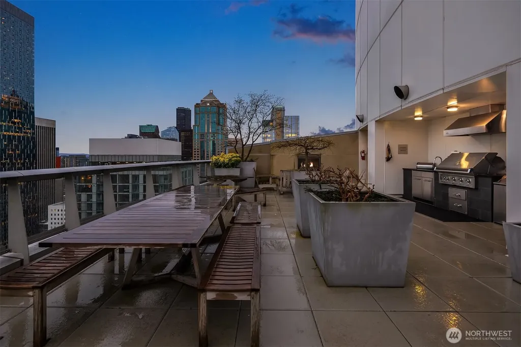1521 2nd Avenue Seattle WA 98101