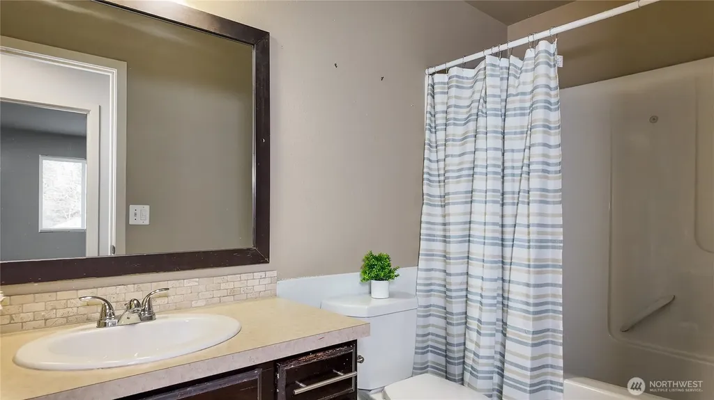 20523 5th Avenue Ct E Spanaway WA 98387