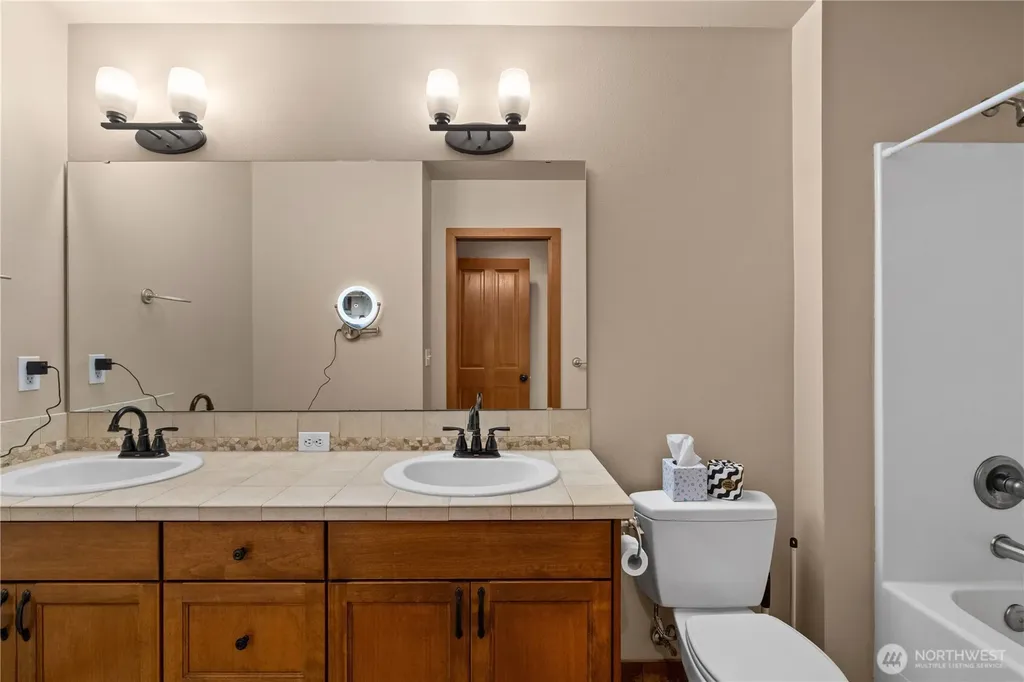 14819 35th Avenue W Lynnwood WA 98087