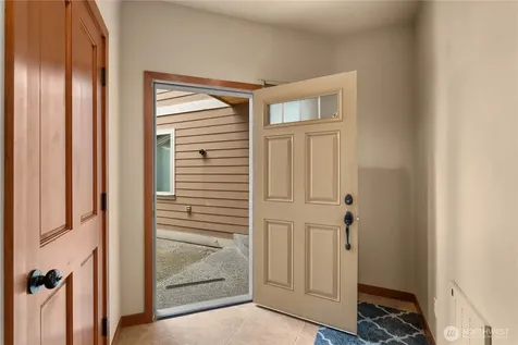 14819 35th Avenue W Lynnwood WA 98087