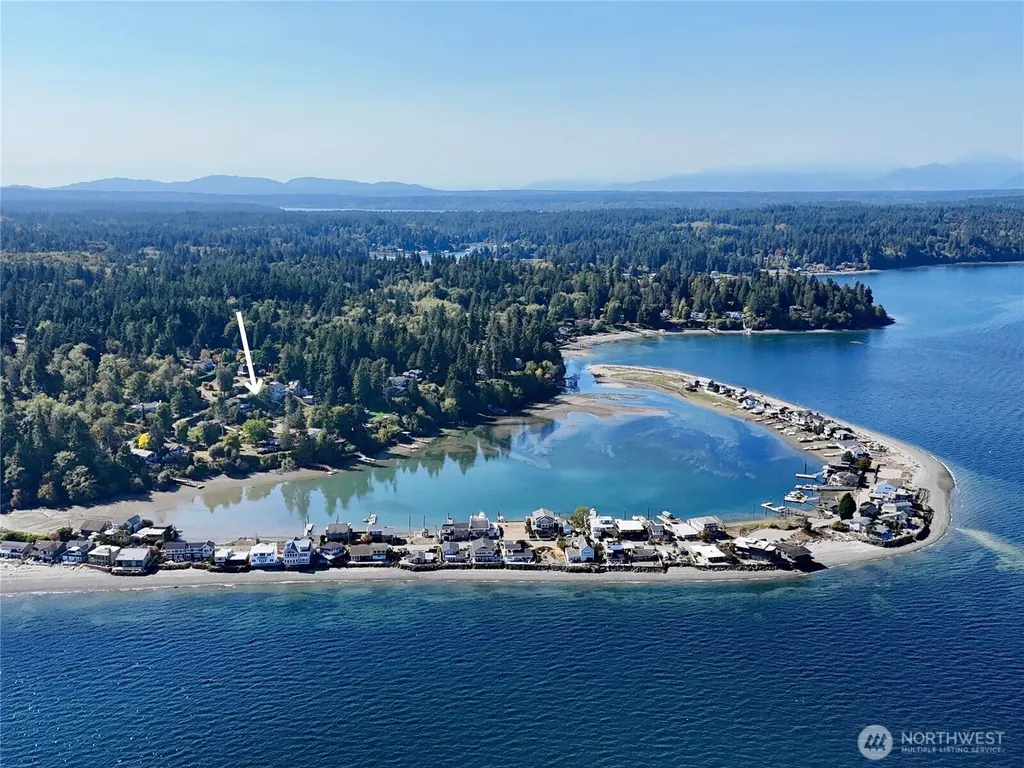 10240 NE Lafayette Avenue Bainbridge Island WA 98110