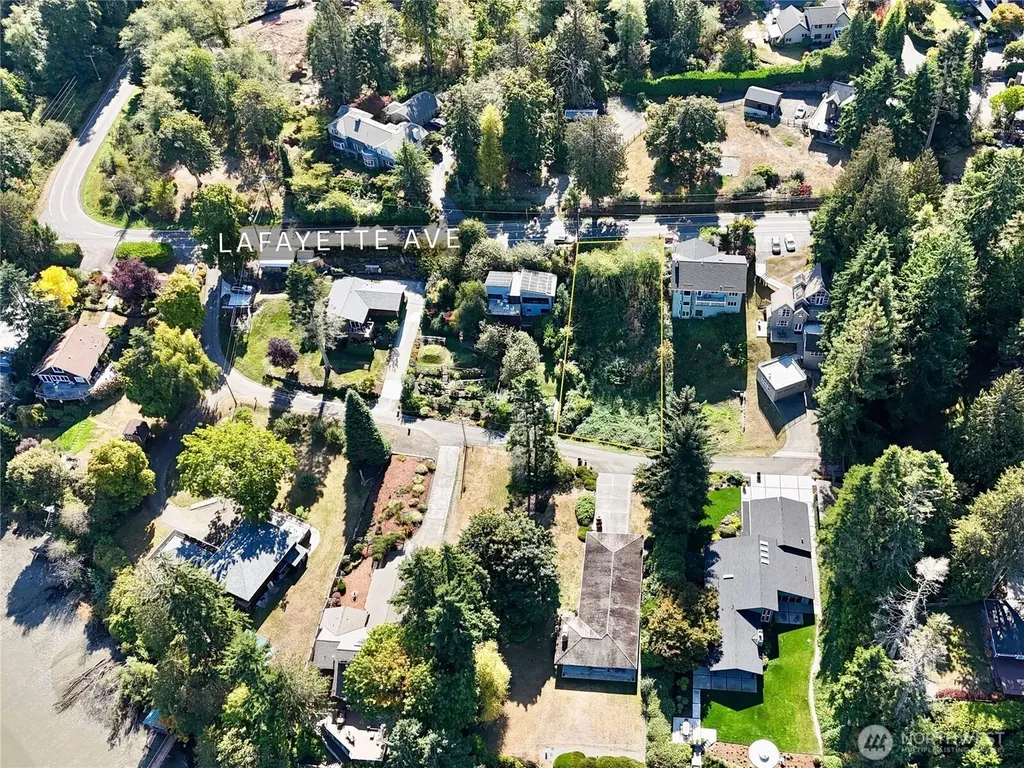 10240 NE Lafayette Avenue Bainbridge Island WA 98110