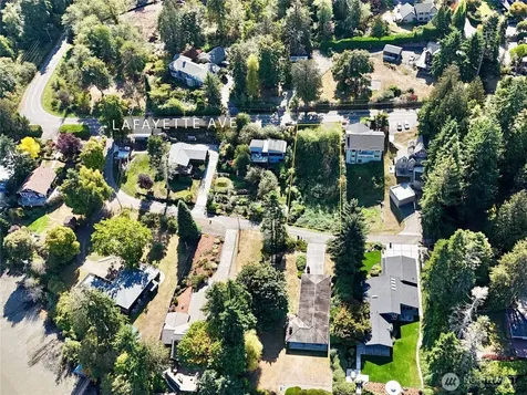 10240 NE Lafayette Avenue Bainbridge Island WA 98110