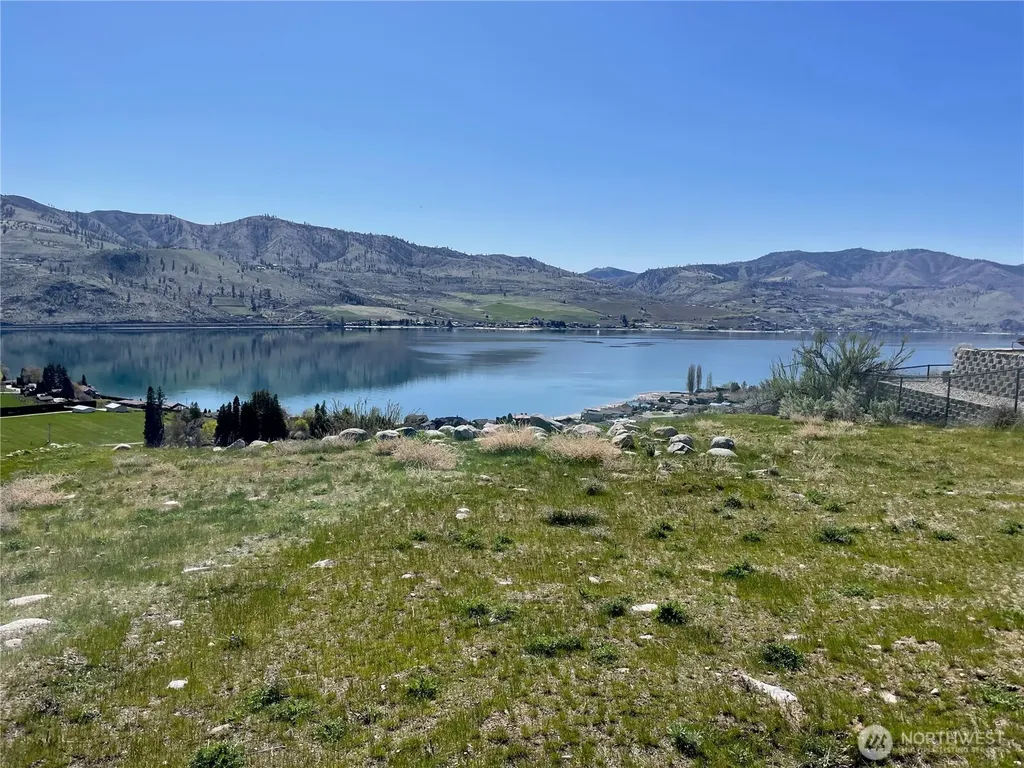 120 Orchard View Drive Chelan WA 98816