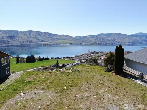 120 Orchard View Drive Chelan WA 98816
