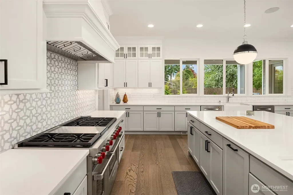 12345 SE 23rd Place Bellevue WA 98005