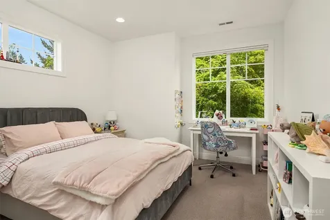 12345 SE 23rd Place Bellevue WA 98005