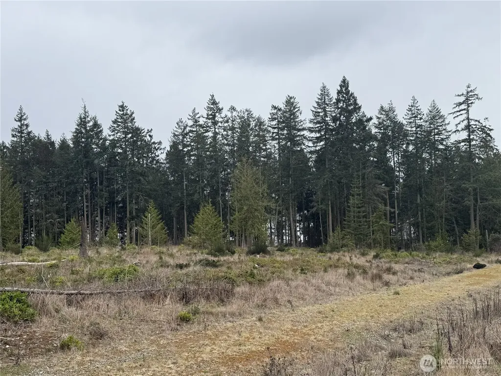 1422 E Sequim Bay Road Sequim WA 98382