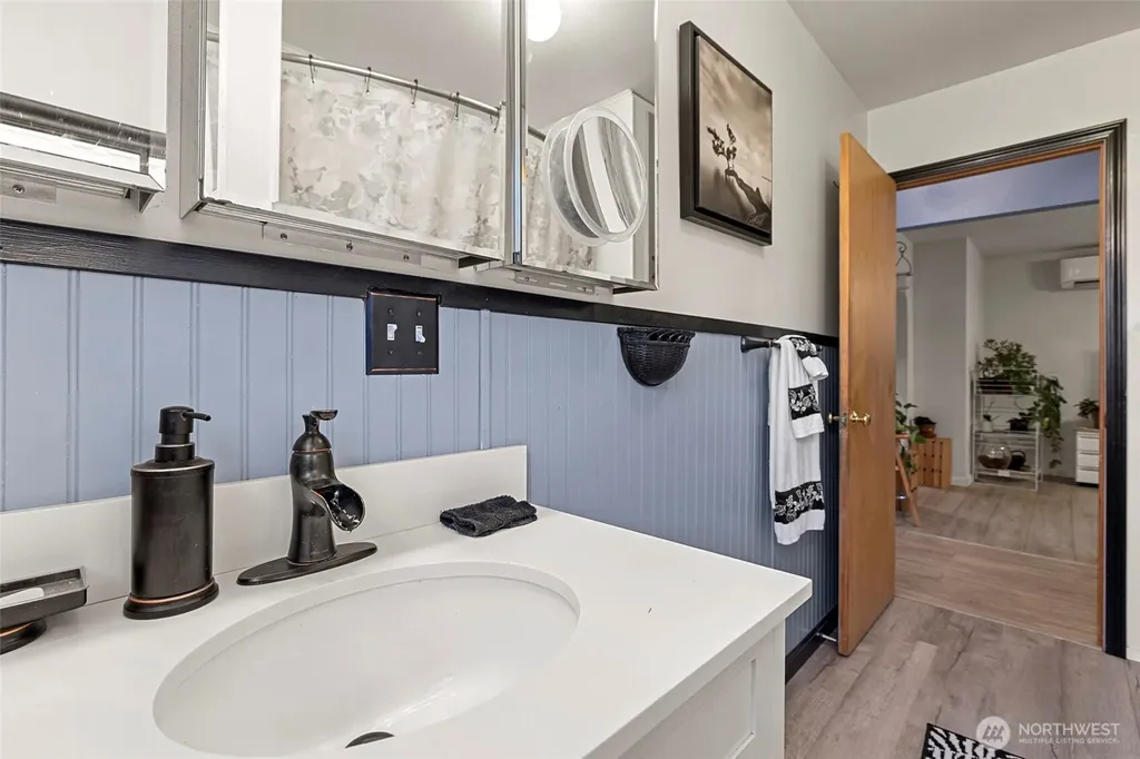 9715 Thurston Lane Sedro Woolley WA 98284