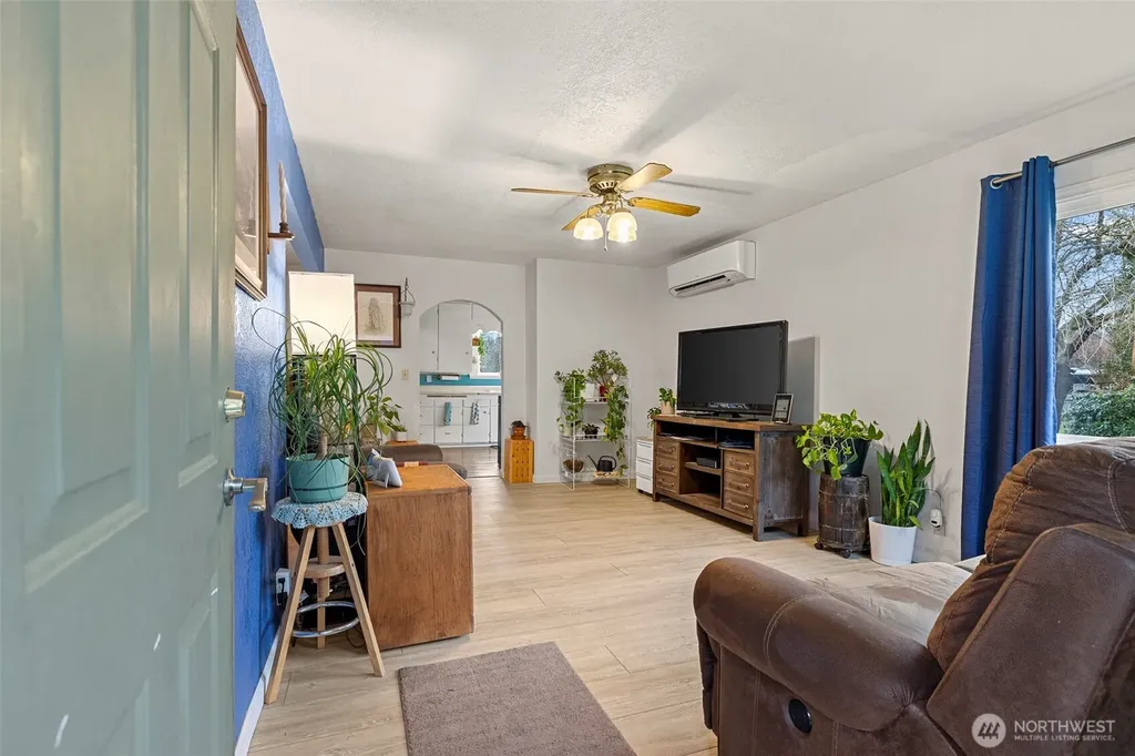 9715 Thurston Lane Sedro Woolley WA 98284