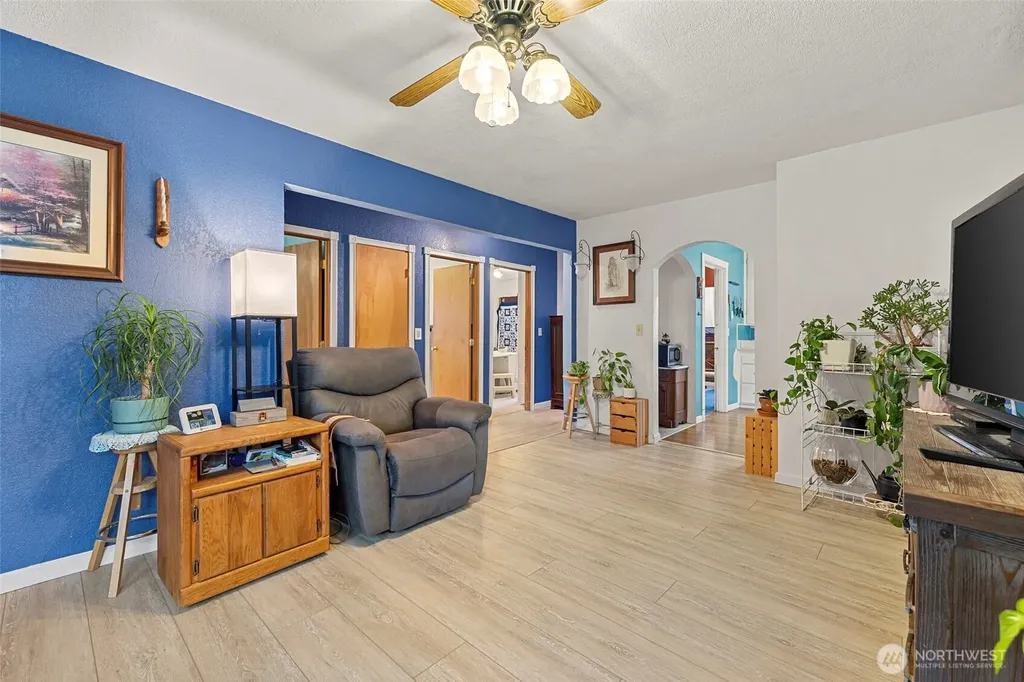 9715 Thurston Lane Sedro Woolley WA 98284