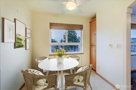 1527 California Avenue SW Seattle WA 98116