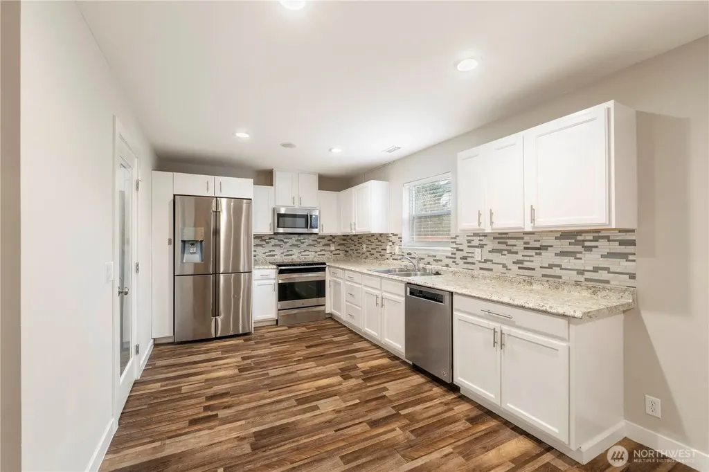 8213 209th Avenue Ct E Bonney Lake WA 98391