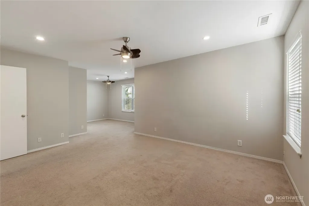 8213 209th Avenue Ct E Bonney Lake WA 98391