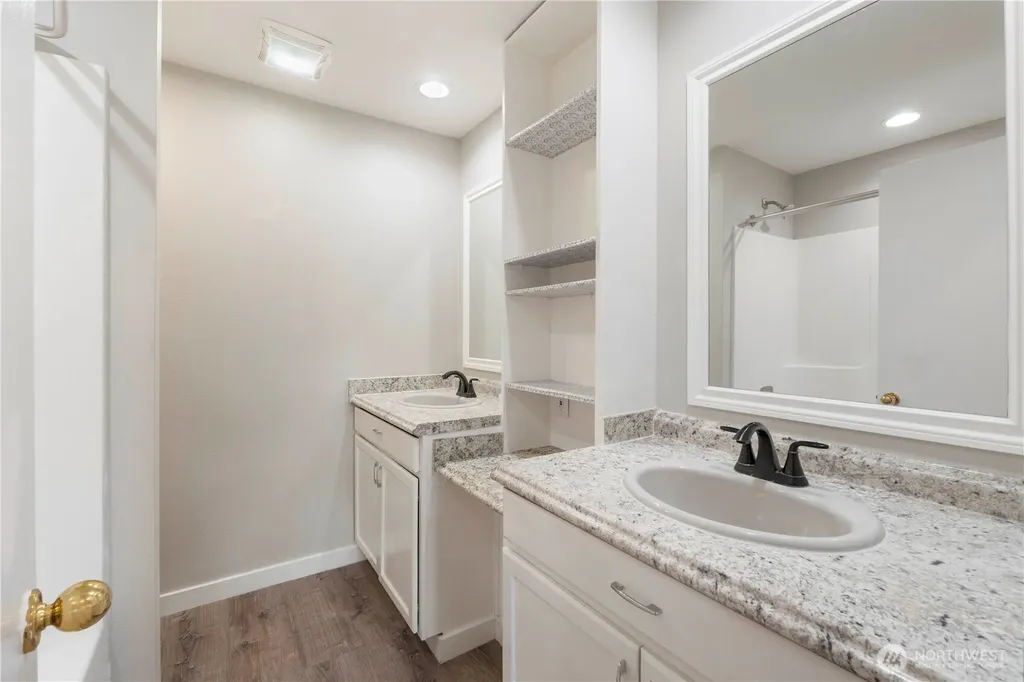 8213 209th Avenue Ct E Bonney Lake WA 98391