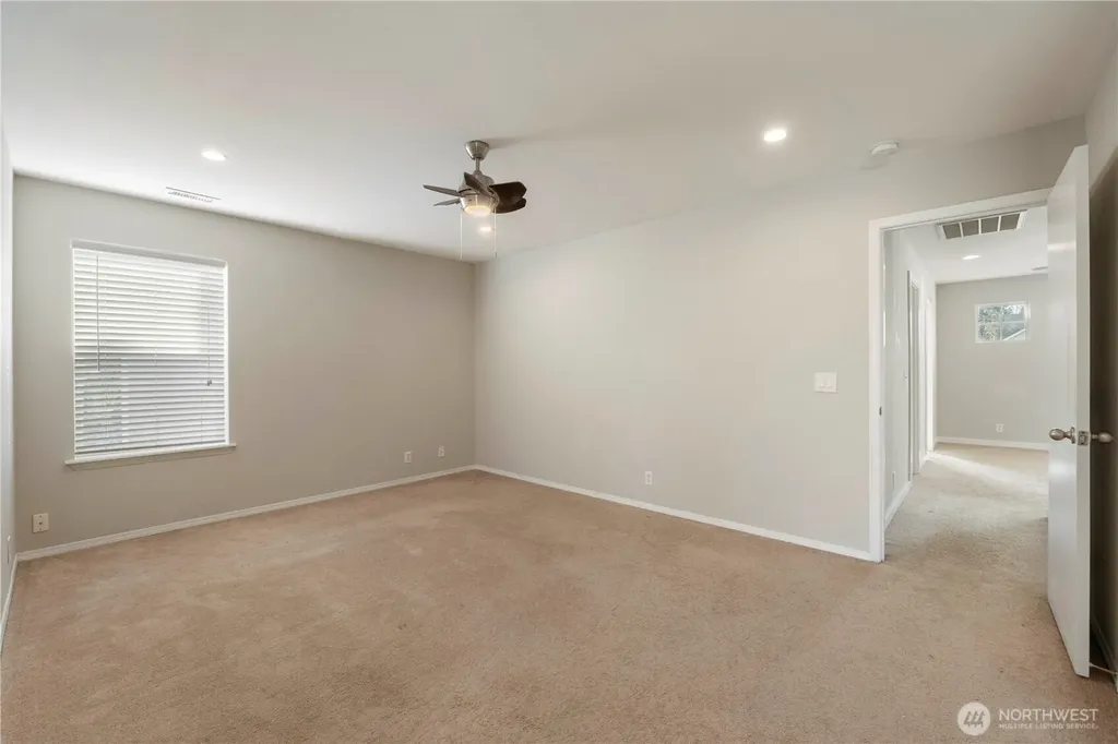 8213 209th Avenue Ct E Bonney Lake WA 98391