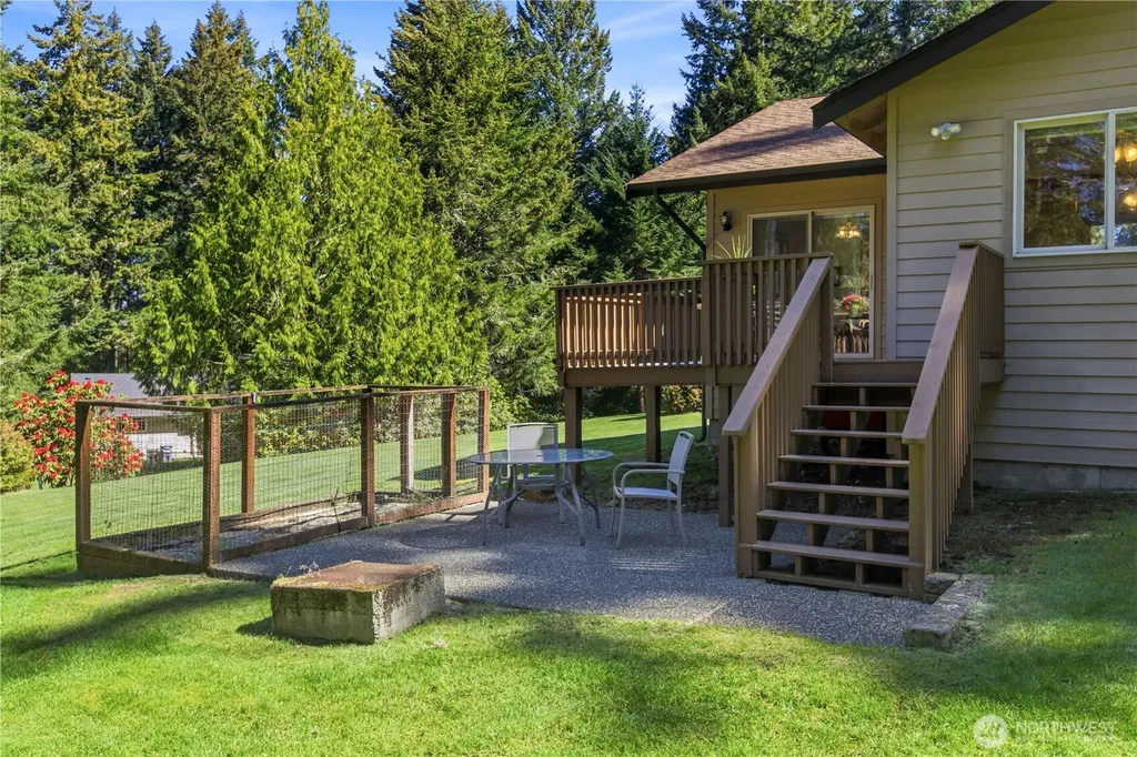 827 Illahee Drive Fox Island WA 98333