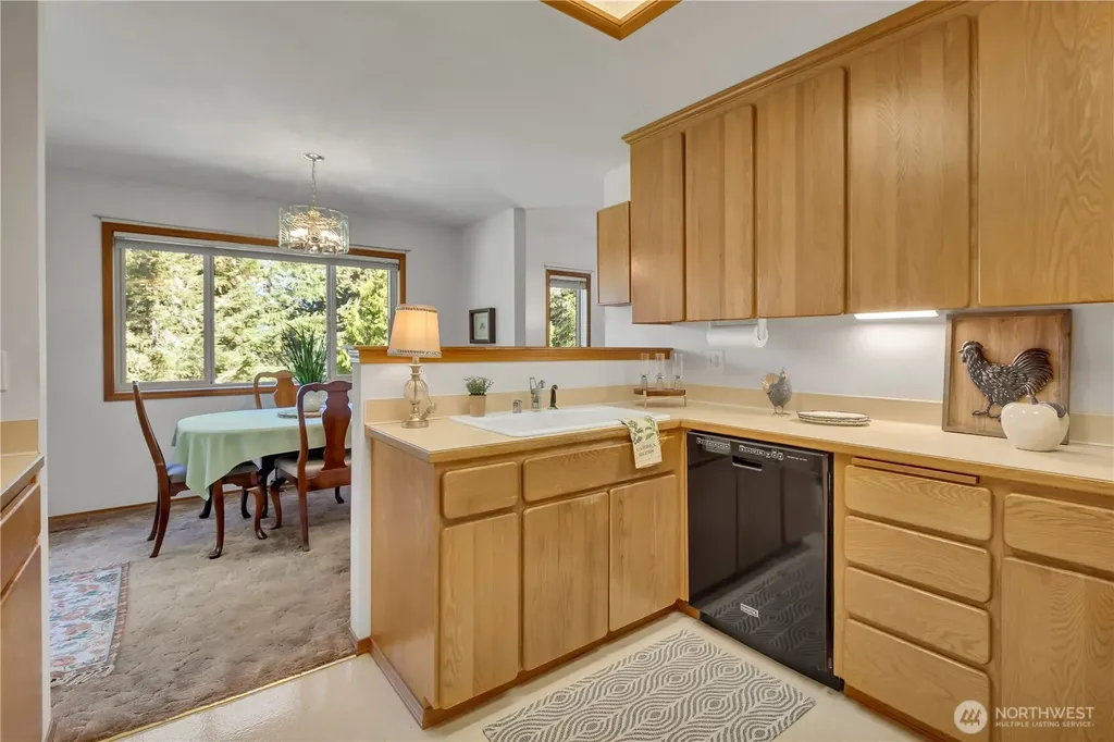 827 Illahee Drive Fox Island WA 98333