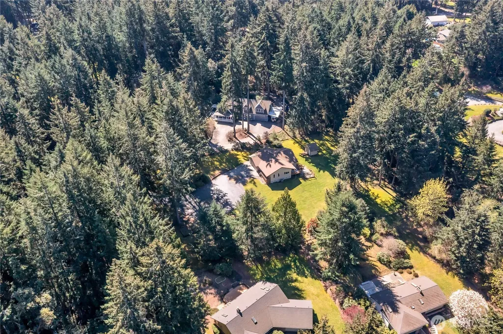 827 Illahee Drive Fox Island WA 98333