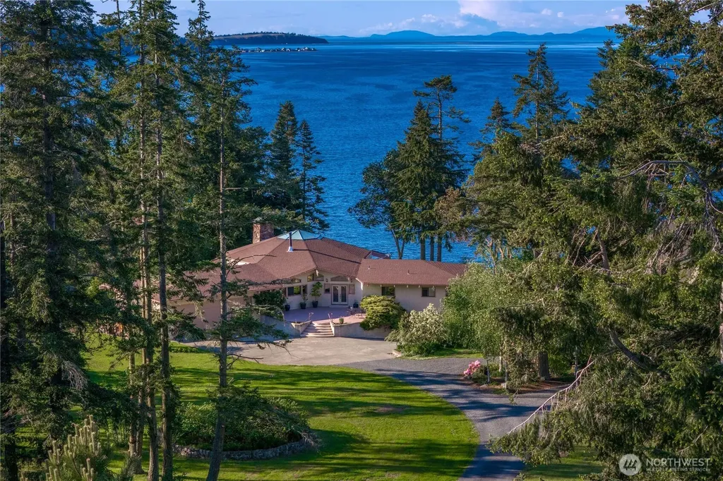 491 Bachelor Road Sequim WA 98382