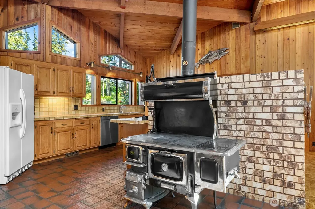 491 Bachelor Road Sequim WA 98382