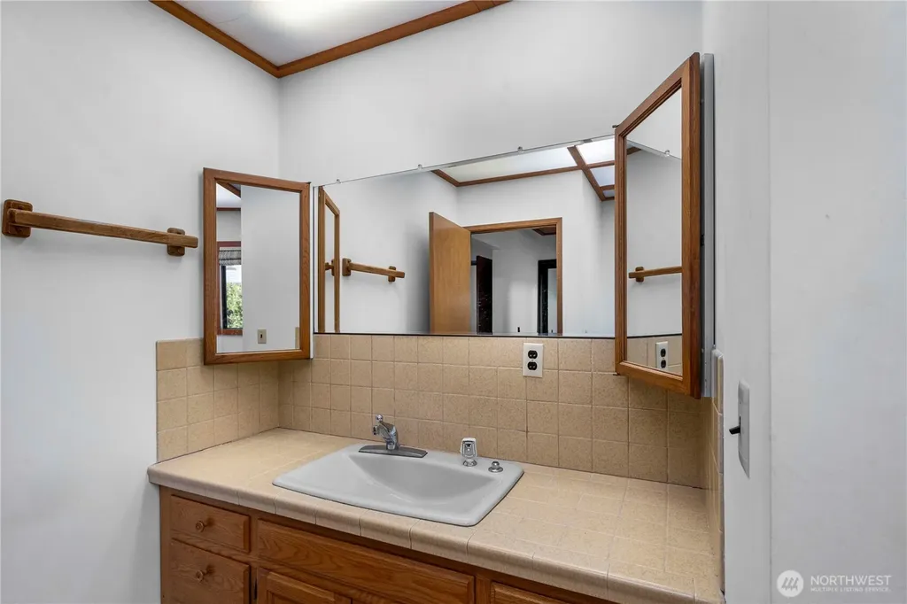 491 Bachelor Road Sequim WA 98382