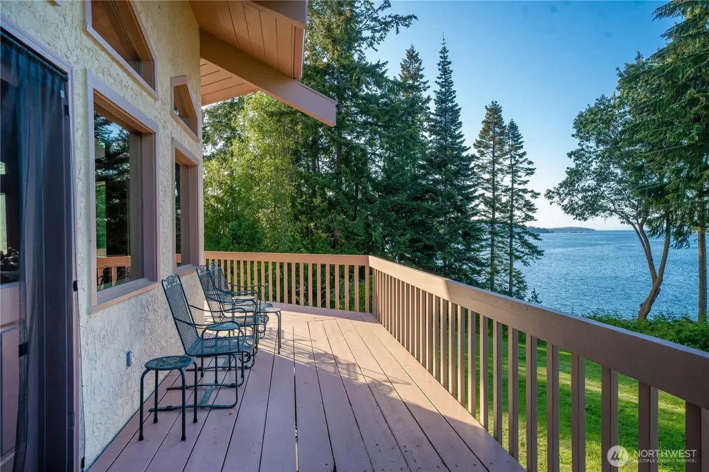 491 Bachelor Road Sequim WA 98382