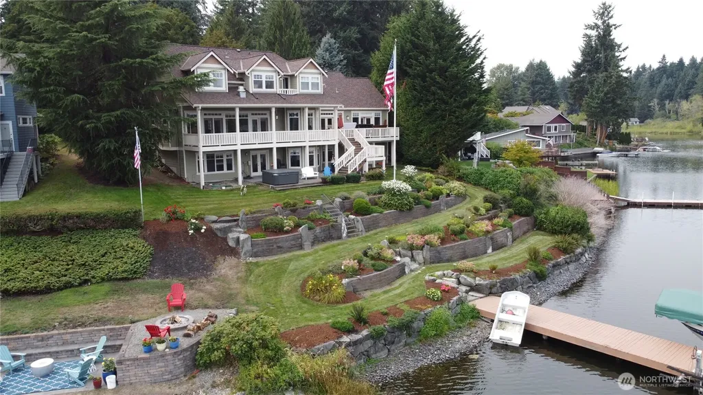 7240 Holmes Island Road SE Lacey WA 98503