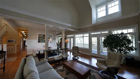 7240 Holmes Island Road SE Lacey WA 98503