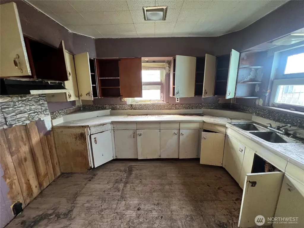 131 17th Avenue Longview WA 98632