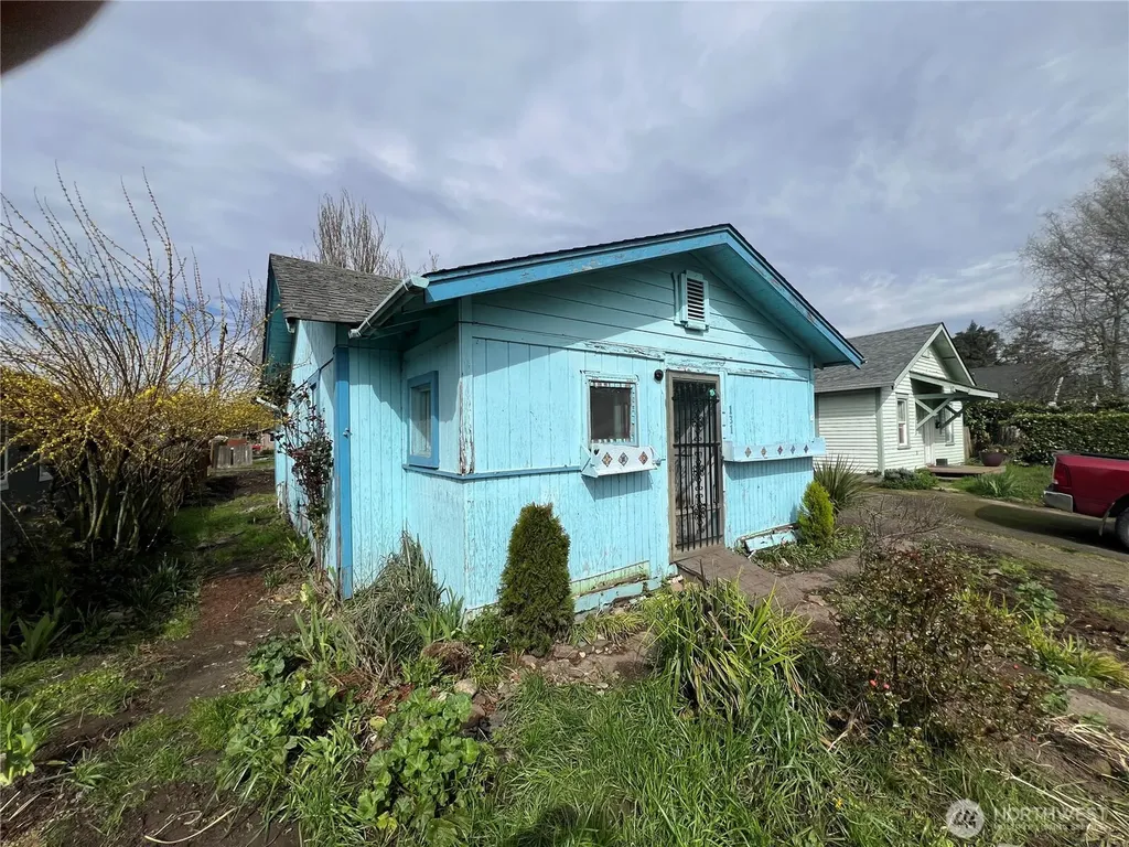 131 17th Avenue Longview WA 98632