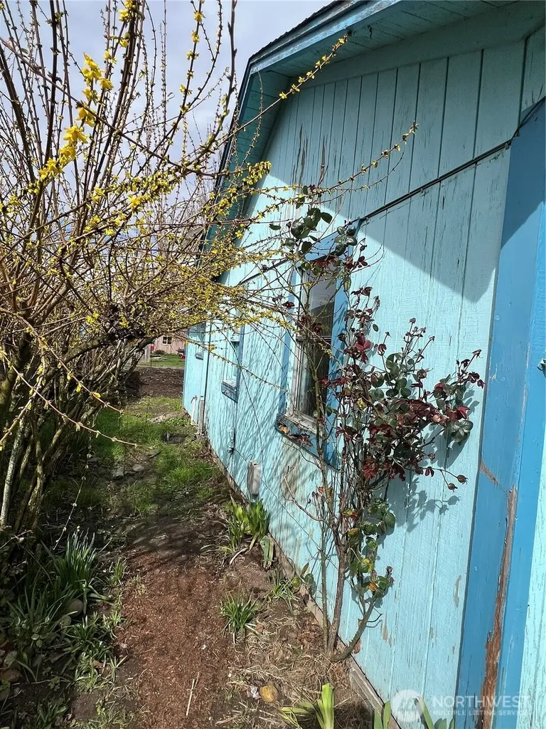 131 17th Avenue Longview WA 98632