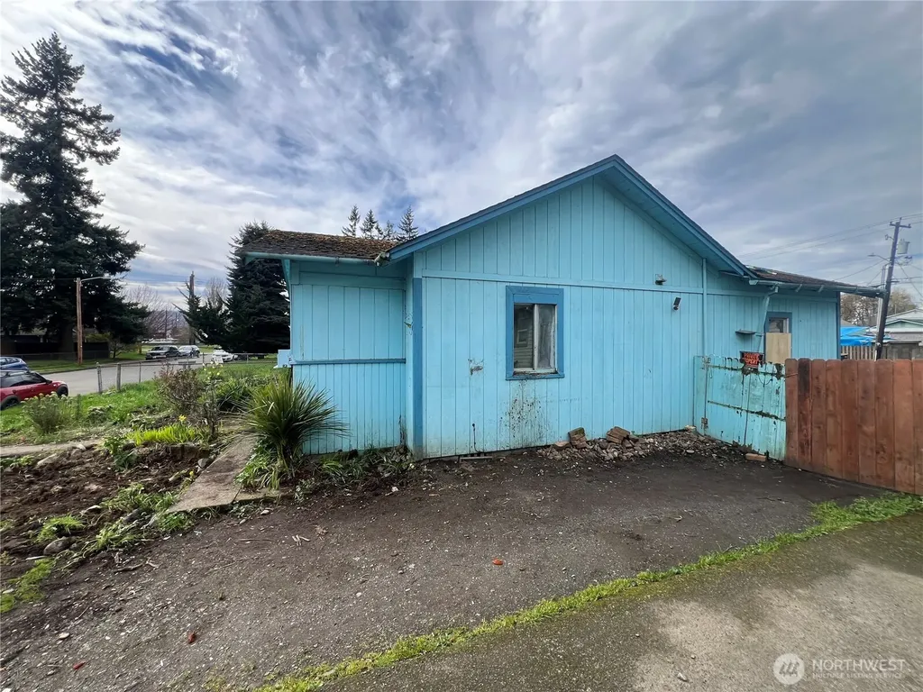 131 17th Avenue Longview WA 98632