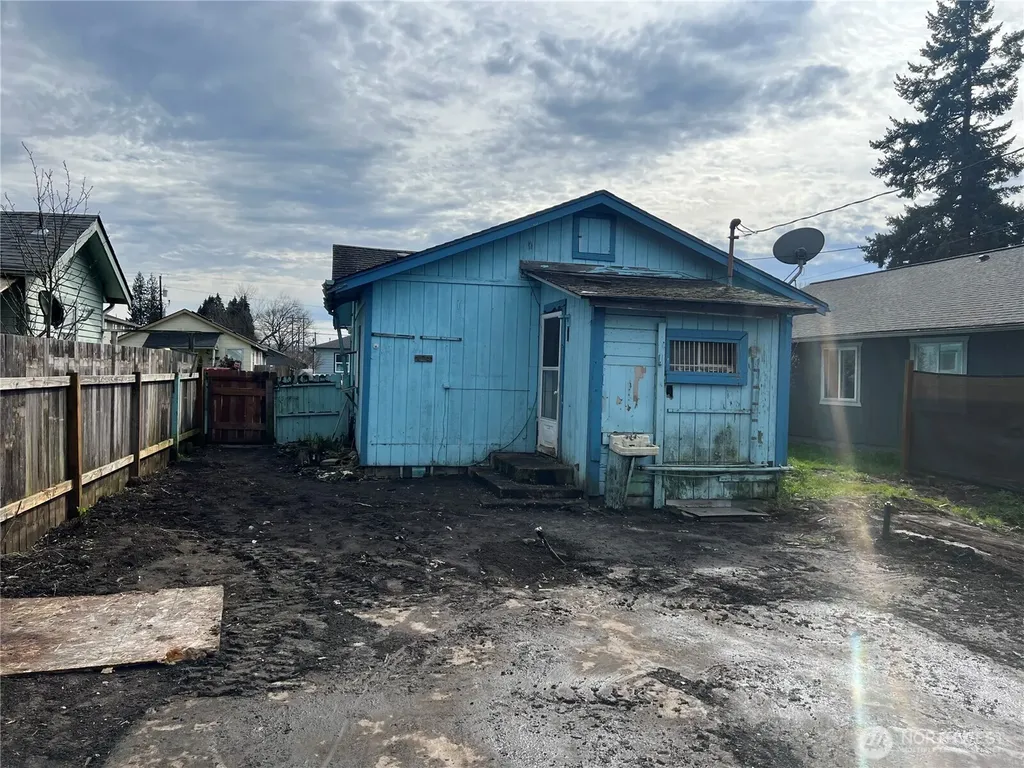131 17th Avenue Longview WA 98632
