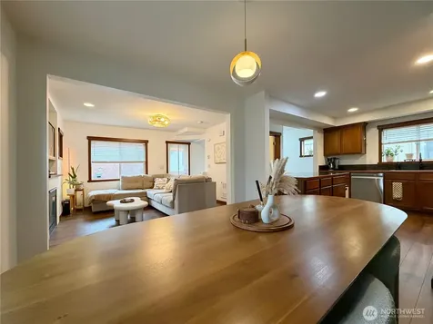 3012 NE 137th Street Seattle WA 98125
