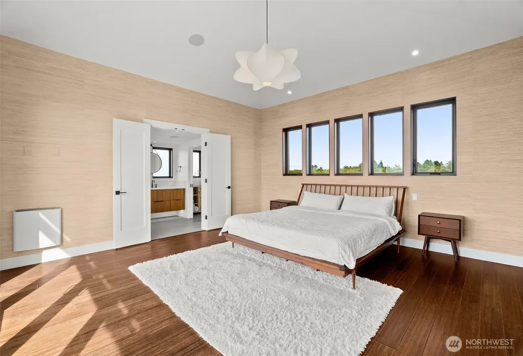 911 Dune Crest Westport WA 98595