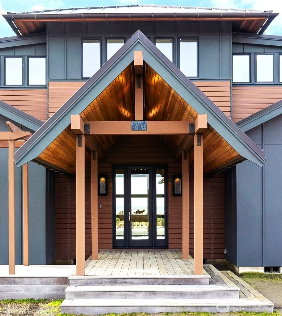 911 Dune Crest Westport WA 98595