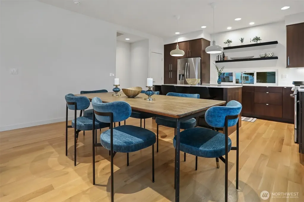 3641 22nd Avenue W Seattle WA 98199