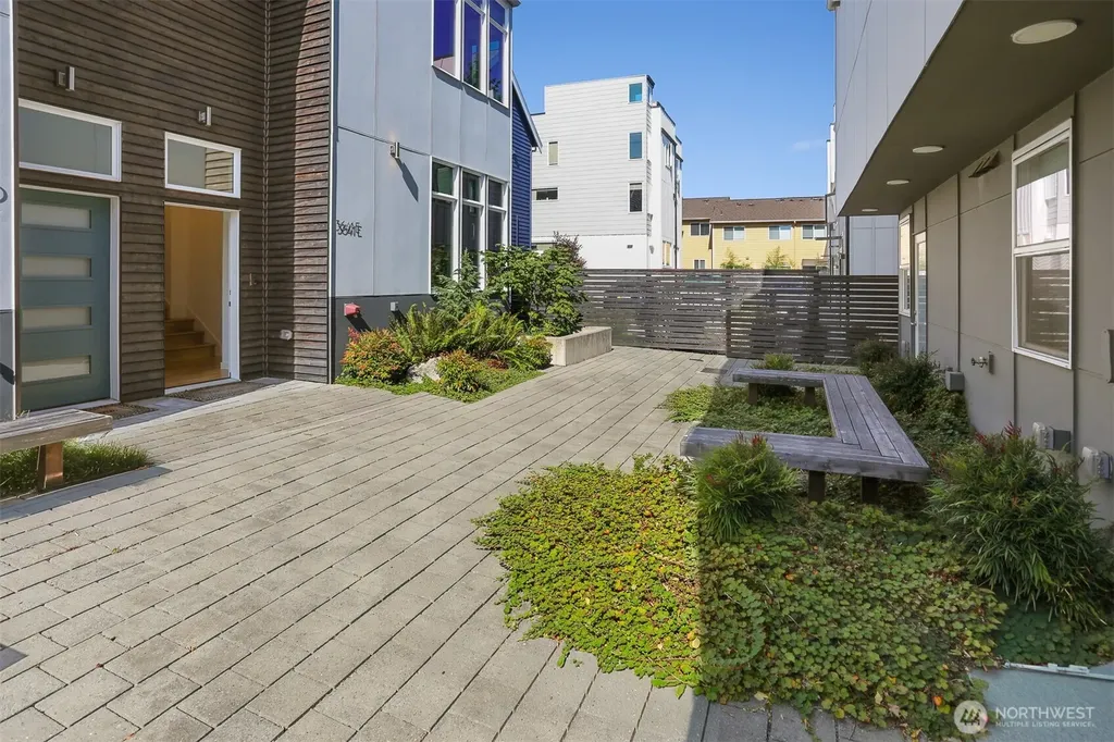 3641 22nd Avenue W Seattle WA 98199